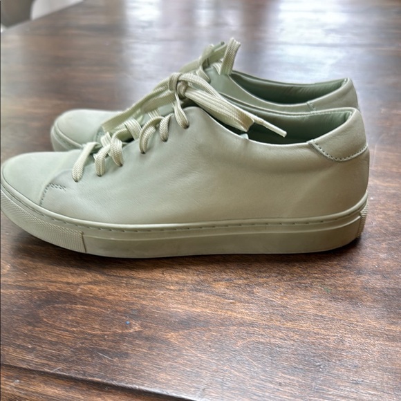 Frank & Oak Pistachio Green Minimalist Sneakers - Picture 2 of 8